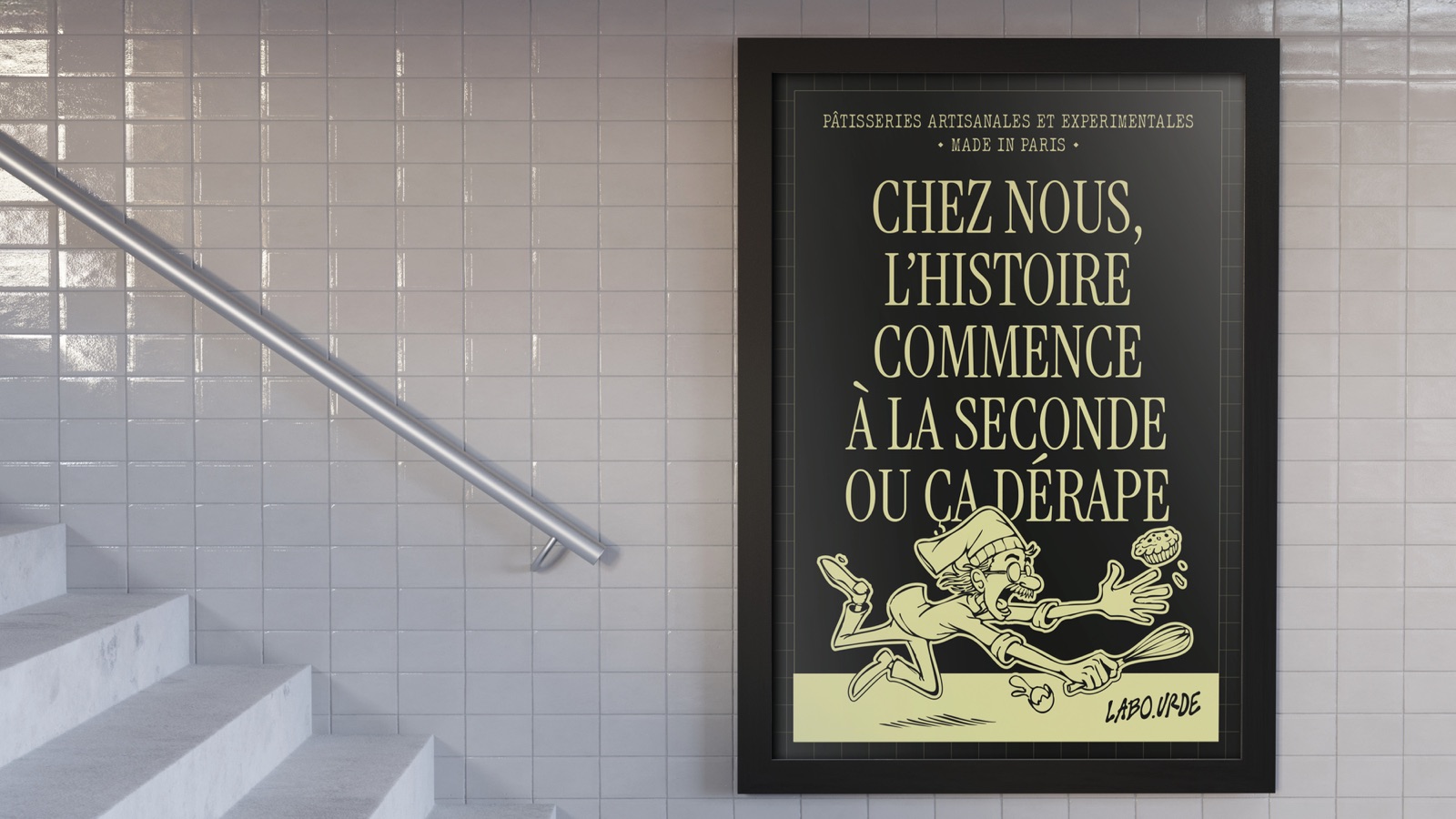 Affiche métro format vertical dans un escalier